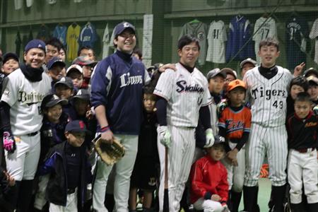元ヤクルト・坂元弥太郎氏が野球教室「素質いい子がたくさん」
